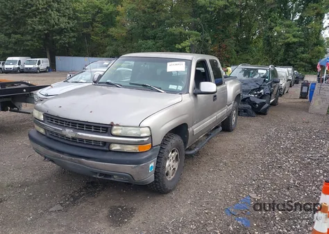 2000 Chevrolet Silverado 1500 Ls из США, поврежденный, VIN 1GCEK19T7YZ109808